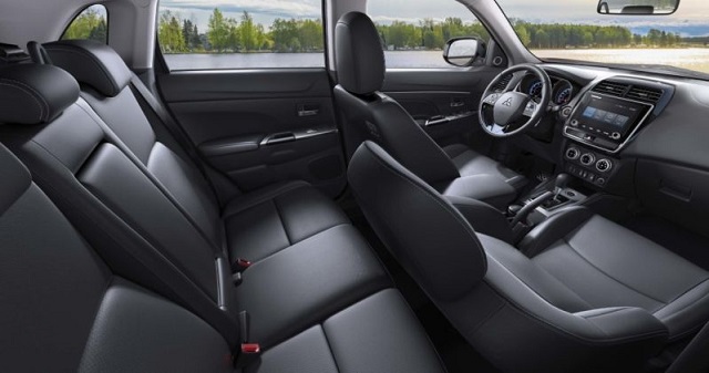 2023 Mitsubishi Outlander Sport interior